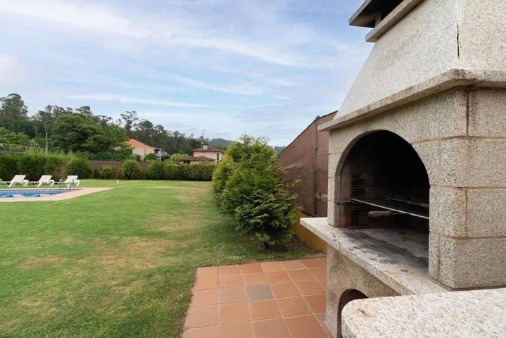 Casa rural para 8 personas, con piscina además de vistas y jardín, Se admiten mascotas en Puenteareas - 2