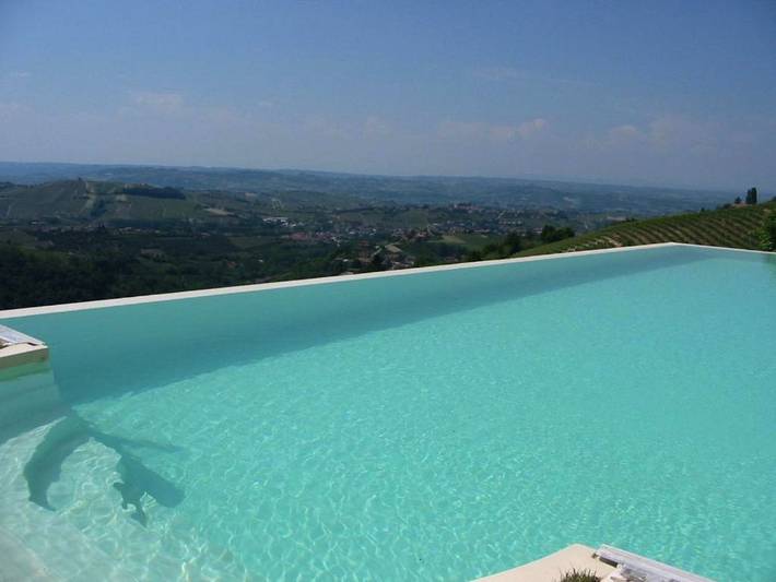 Alloggio in famiglia per 2 persone, con Balcone e Terrazza nonché Idromassaggio e Giardino in Monferrato