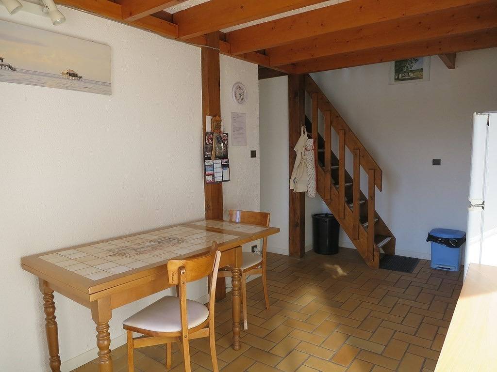 Ganze Ferienwohnung, 45qm Reihenhaus liegt in einer ruhigen Lage, 100m von Strand in Biscarrosse Plage, Biscarrosse