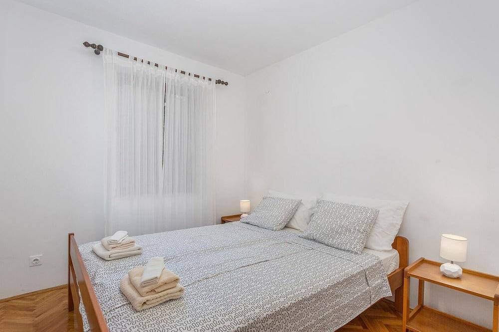 Ganze Wohnung, Schöne Wohnung in Njivice mit Meerblick in Njivice, Krk