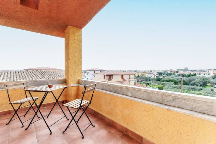 Cozy and Cool Flat with Mountain View and Balcony in Orosei, Gulf of Orosei