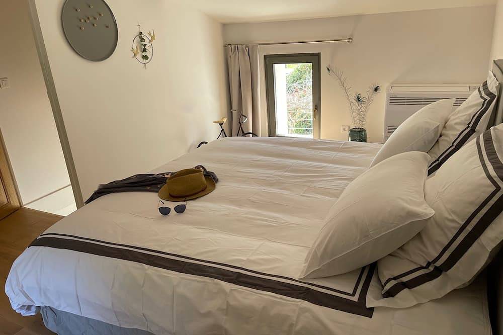 Gîte dans un Mas Provencal avec piscine, 3km de l'Isle-sur-la-Sorgue - Paulette in L'Isle-sur-la-Sorgue, Vaucluse