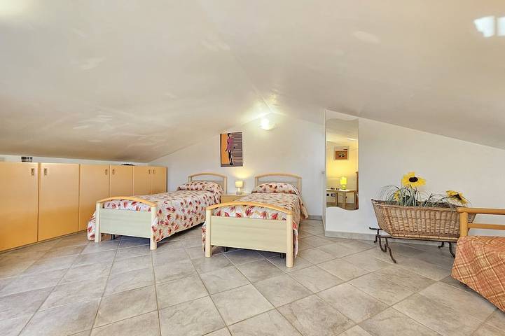 Luminosa Villa Mediterranea Con Veranda E Giardino A  Soli 50 Metri Dal Mare! in Spiaggia di Campofelice di Roccella (Campofelice di Roccella), Campofelice di Roccella