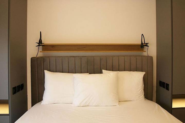 Gîte pour 4 personnes, avec balcon et vue à Serrès - 4