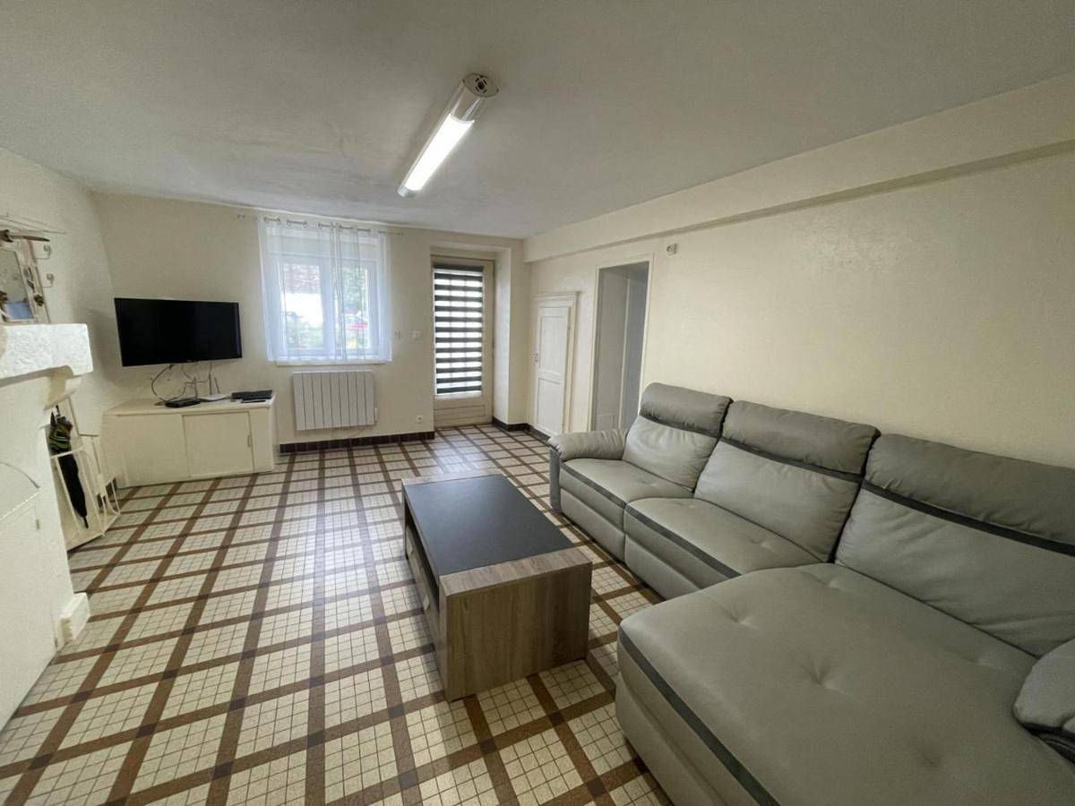 Holiday Home (6 Adults) in Vineuil, Région de Blois