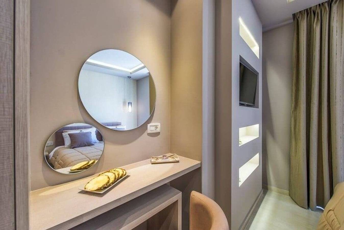 Villa für 8 Personen mit Balkon in Keri, Laganas