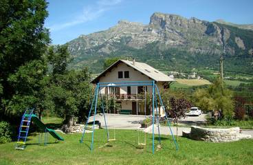 Gîte pour 4 personnes, avec jardin à Saint-Jean-Saint-Nicolas