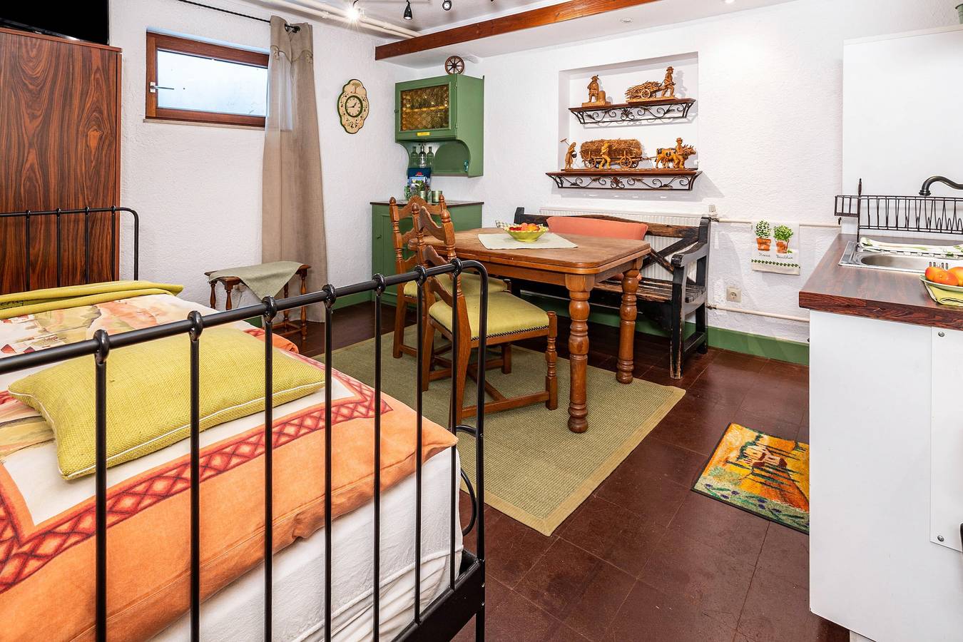Ganze Wohnung, Ferienwohnung 'Toskana' mit Gemeinschaftsterrasse, Gemeinschaftsgarten und Wi-Fi in Weisenbach, Nordschwarzwald