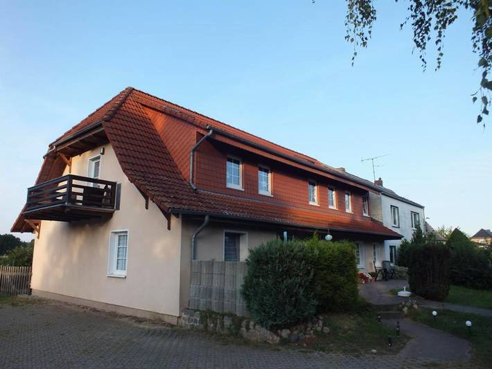 Ferienwohnung für 4 Personen, mit Balkon und Ausblick in Alt Schwerin