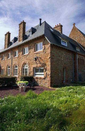 Chambre d’hôte pour 5 personnes, avec jardin et vue à Pleubian