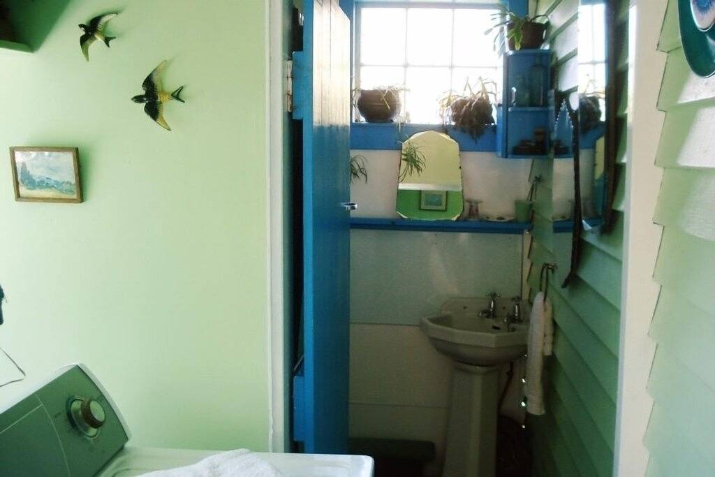 Teapot Cottage (50 Time-Warp-Hütte) in Westland District