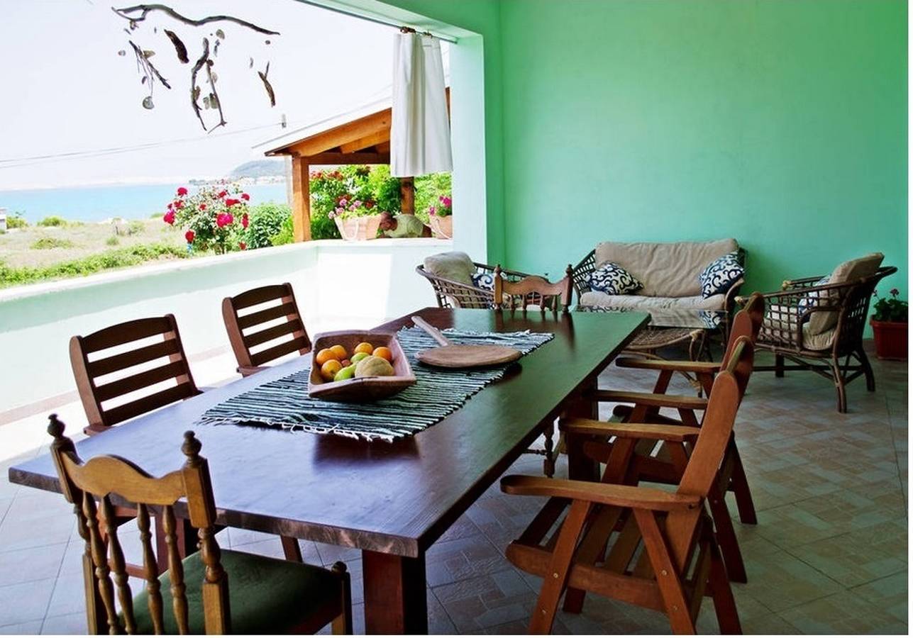 Ganze Wohnung, Komfortable Wohnung mit Meerblick in Ljubac, Zadar