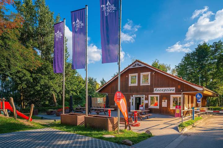 Camping für 8 Personen, mit Seeblick in Sachsen-Anhalt