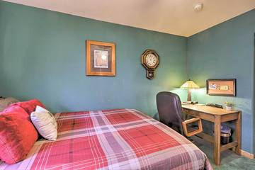 Log Cabin for 8 Guests in Flagstaff, Coconino National Forest, Picture 2