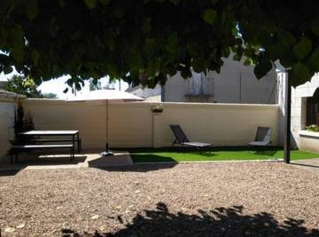 Gîte pour 4 personnes, avec jardin à Saint-Julien-de-Chédon