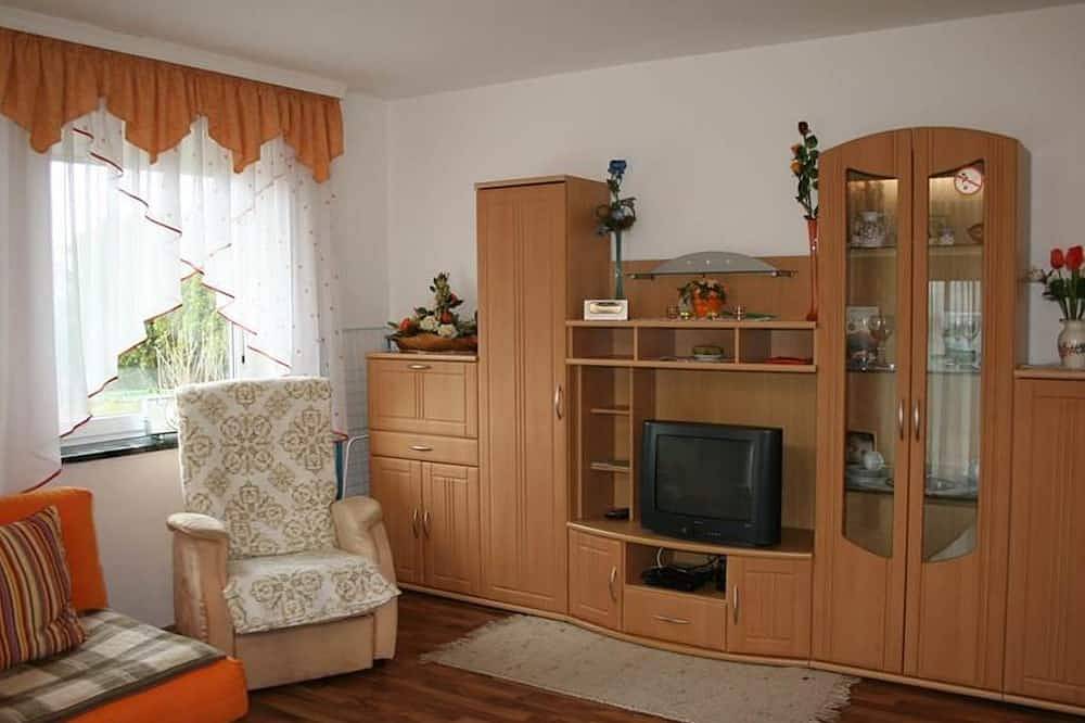 Ganze Wohnung, Apartment \"Terrasse\", 1 Schlafzimmer - Marianne, Ferienhaus in Abtenau, Tennengau