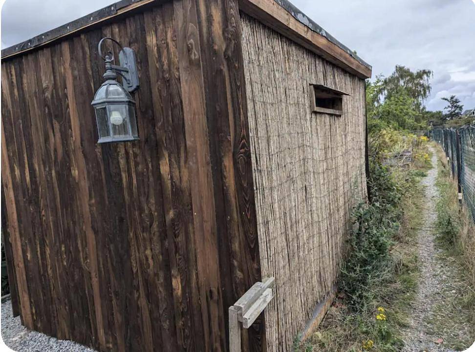 The willow cabin in Bexley, London