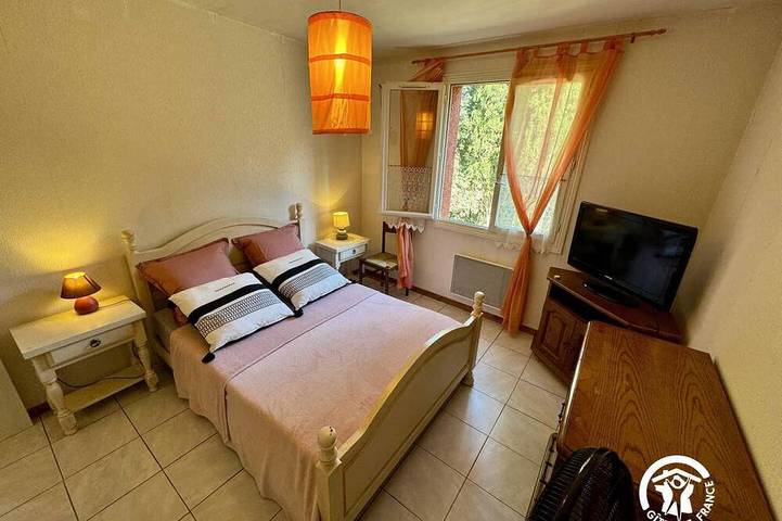 Location de vacances pour 8 personnes, avec jardin et piscine dans Lac de la Cavayère - 2