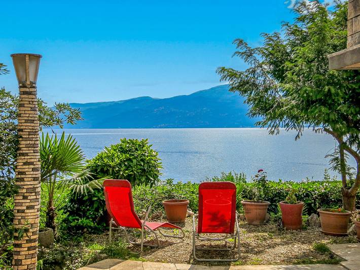 Location de vacances pour 3 personnes, avec Terrasse ainsi que Jardin et Vue à Rijeka