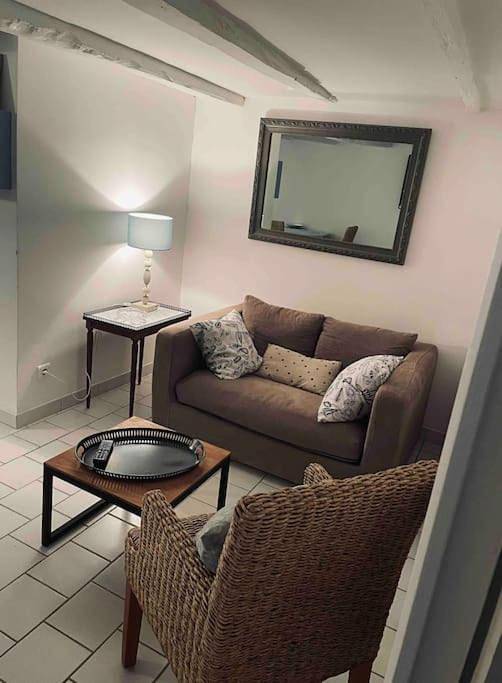 Gîte pour 3 personnes, avec terrasse et vue à Garat