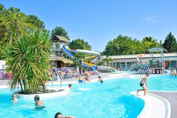 Mobil home pour 4 personnes, avec piscine ainsi que terrasse et sauna à Messanges - 3