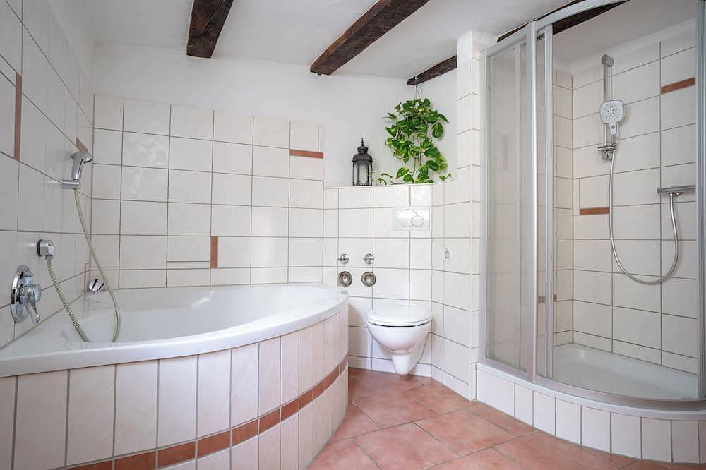 Ganze Wohnung, Wohnen in malerischer Altstadt von Siegen in Siegen, Kreis Siegen-Wittgenstein