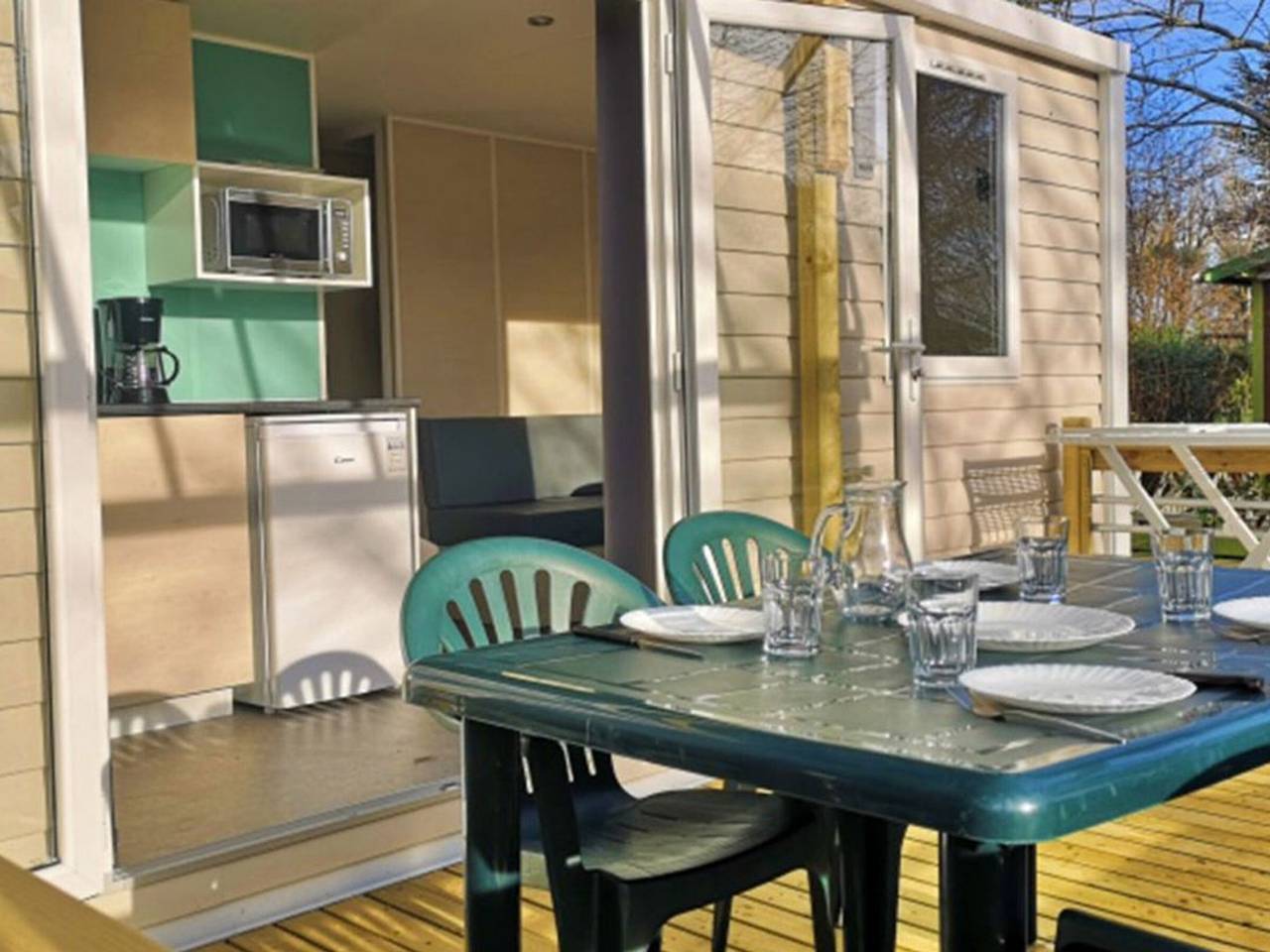 Mobile Home with Terrace in Collias for 2 People in Collias, Nimes region