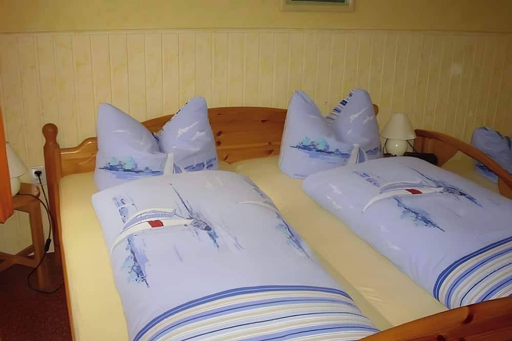 Ferienbungalow für 4 Personen, 32 m², mit Gemeinschaftsgarten, Terrasse und Wlan in Kölpinsee, Loddin