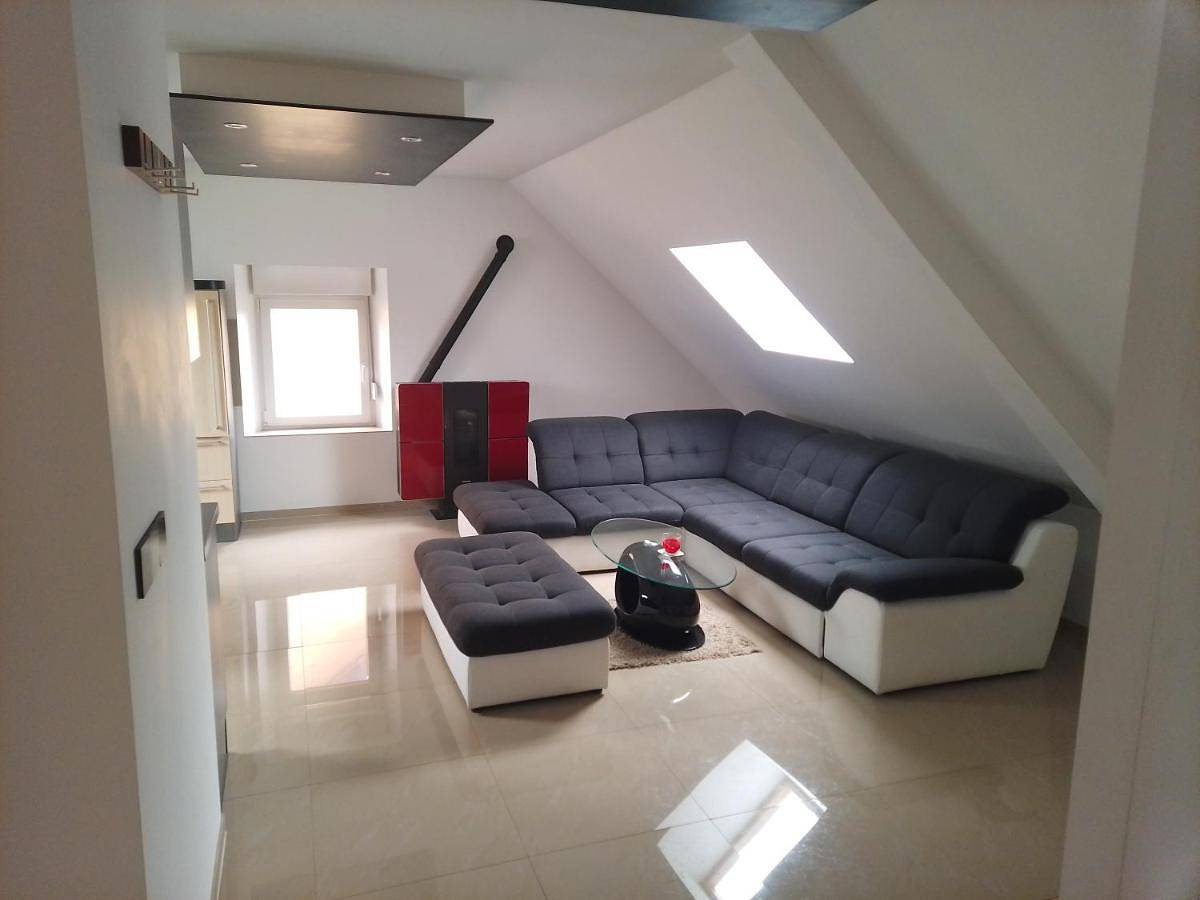 Appartement entier, Two-Bedroom Apartment in Sainte-Famille, Parc naturel régional des Ballons des Vosges