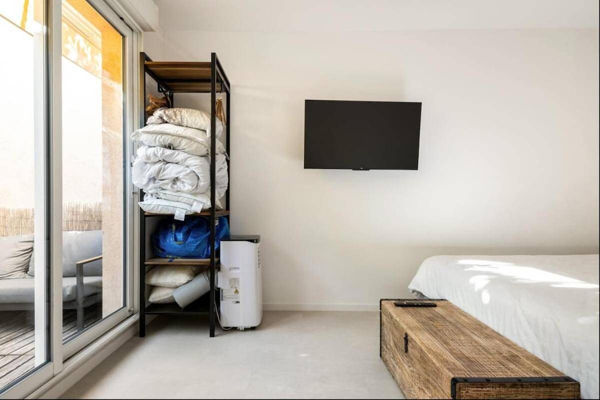 Appartement entier, One-Bedroom Apartment in Gaillard, Région de Saint-Julien-en-Genevois