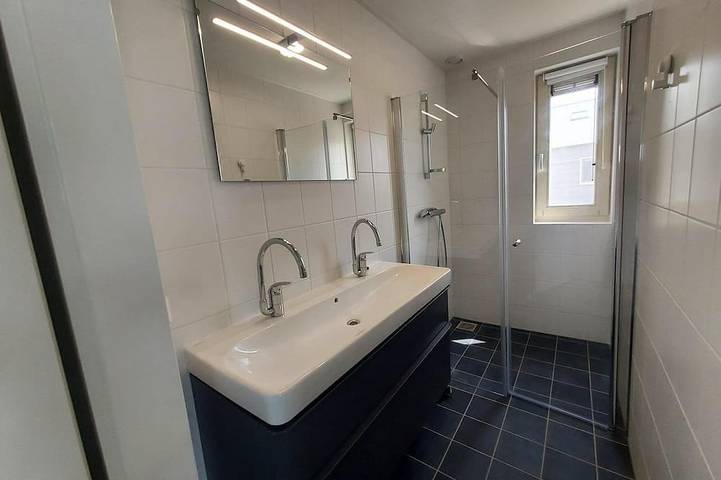 Übernachten Sie in unserem angebauten Bungalow Anchor 8 mit Panoramablick. in Akkrum, Friesland
