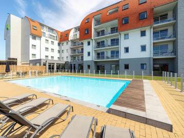 Hôtel pour 2 personnes, avec vue et bassin pour enfant ainsi que piscine et jardin, animaux acceptés dans Zeebruges