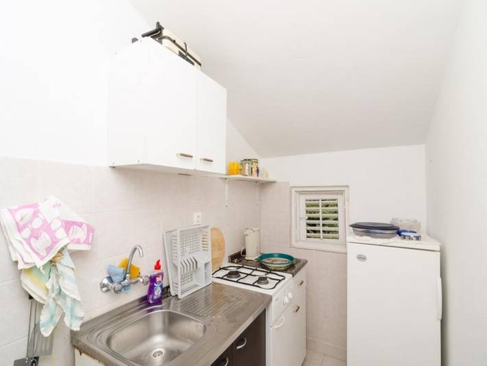 Gîte pour 4 personnes, avec balcon, adapté aux familles à Drače - 4