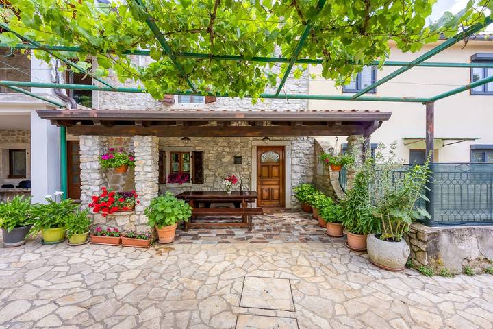 Casa Gianni mit privatem Pool
 in Vozilići, Ostküste Istrien