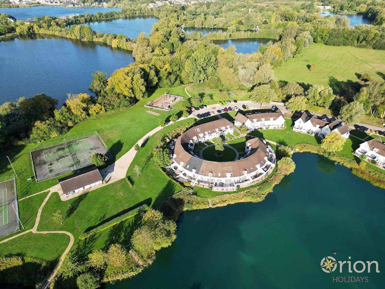 Isis Lakes 07, Carpe Diem in Gloucestershire