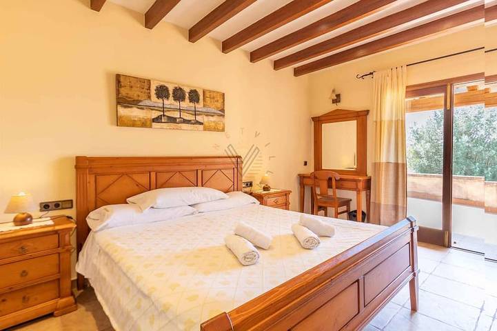 Finca für 10 Personen, mit Garten und Balkon in Cas Concos - 4