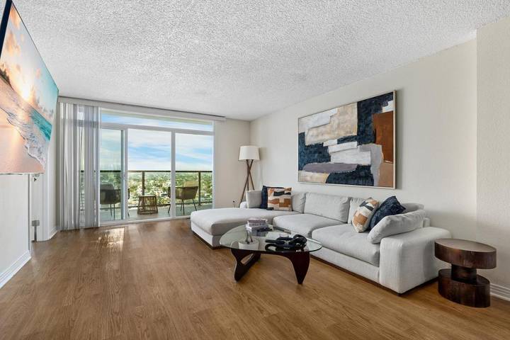 Apartament wakacyjny dla 7 osób, z basen i jacuzzi oraz ogród, Dla rodziny w Los Angeles