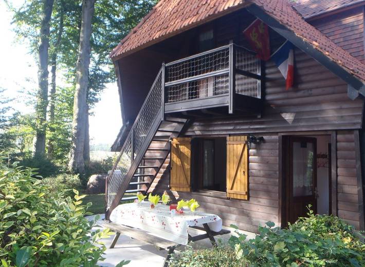 Gîte pour 8 personnes, avec terrasse et jardin