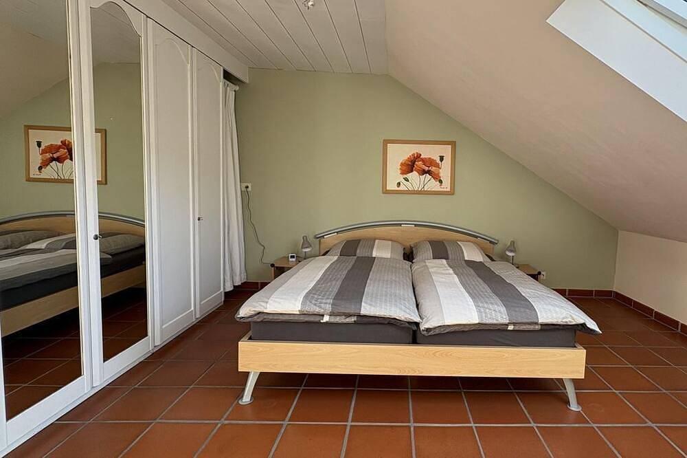 Ganze Wohnung, Haus Adomeit - Dachwohnung mit Balkon in Ahrweiler, Bad Neuenahr