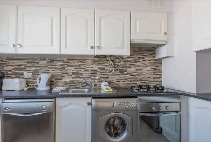 Gîte pour 5 personnes, avec jardin et balcon, animaux acceptés à Quarteira - 2