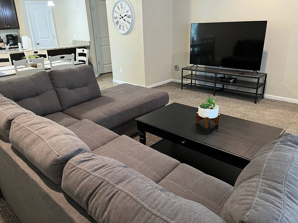 4 Bedroom, 4 1/2 bath Townhome in Columbia (MO), Missouri