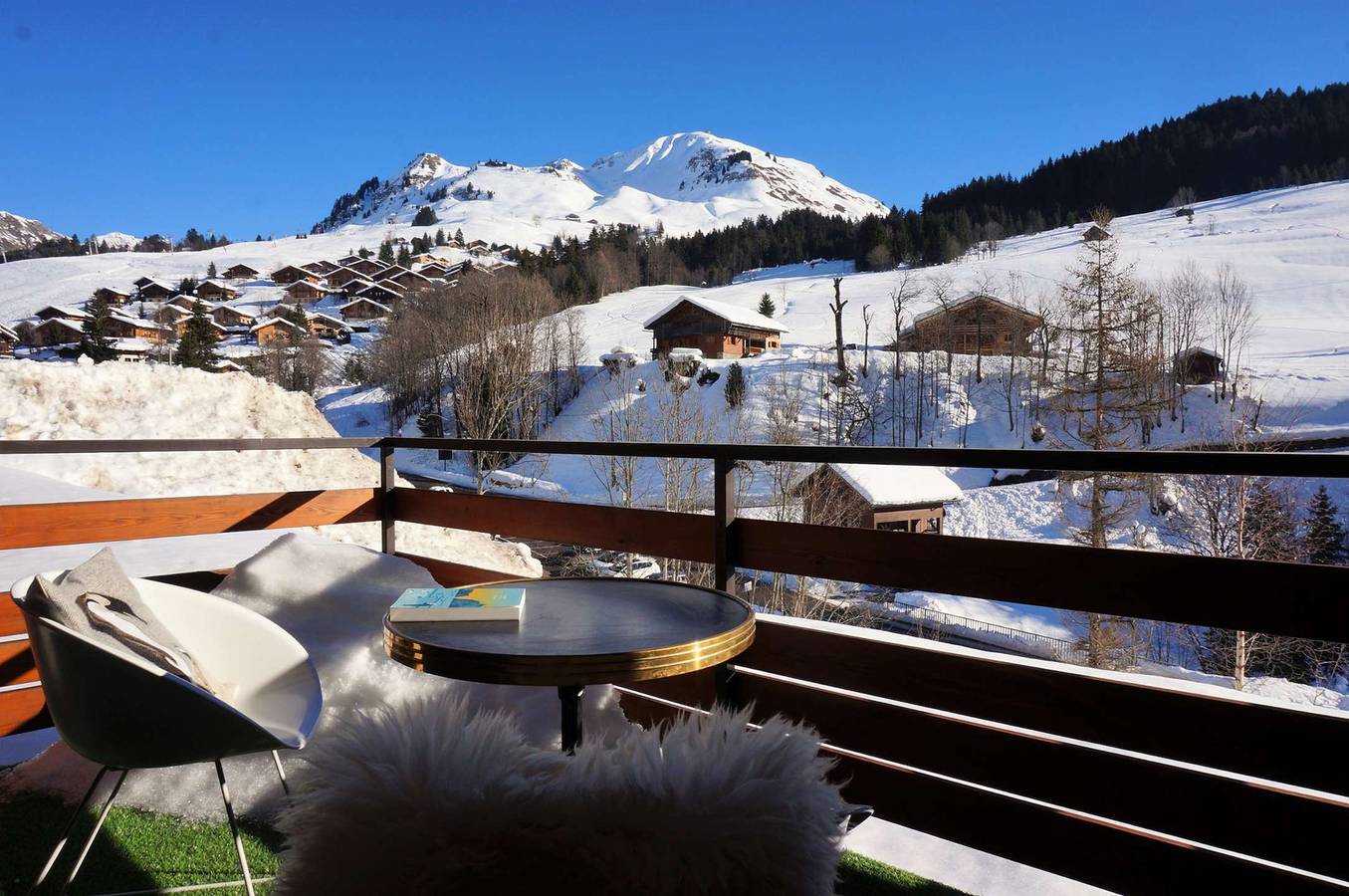 Appartement de vacances entier, Bel appartement proches pistes et vue montagne in Le Grand-Bornand, Région d'Annecy