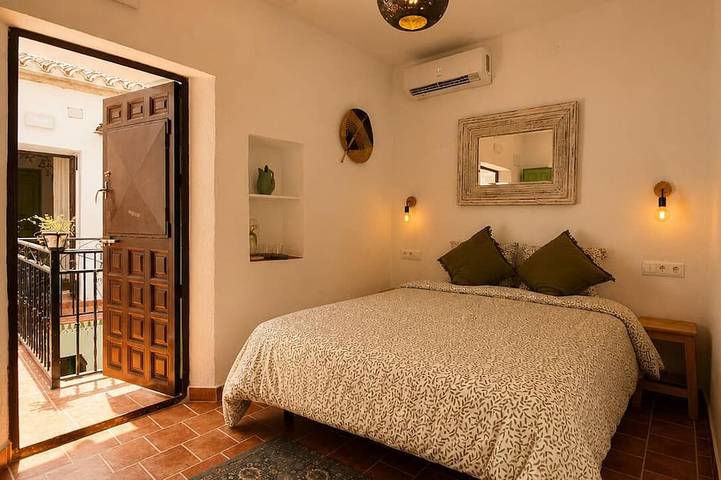 Encanto Guesthouse Room 4, Olivo in Canillas de Aceituno, Málaga Province