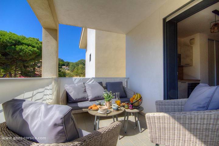 Gîte pour 2 personnes, avec Terrasse et Vue dans Folelli - 3