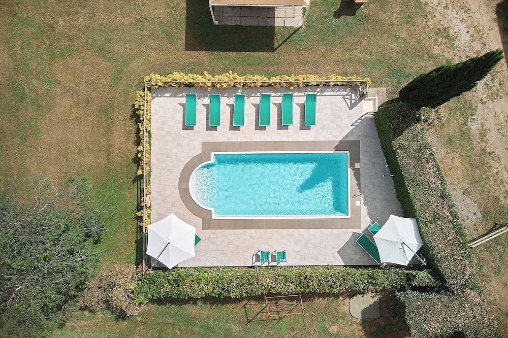 Piscina Privata -Agriturismo Fattoria La Pieve- Villa Frantoio 8 km da Pisa in Calci, Pisa e dintorni