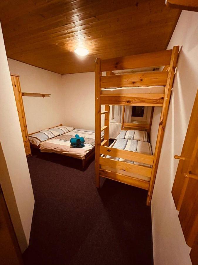 BnB für 16 Personen, mit Balkon und Ausblick sowie Garten und Sauna in Tschechien - 2