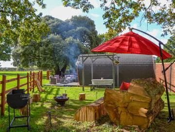 Glamping for 2 People in Suffolk, England, Photo 1