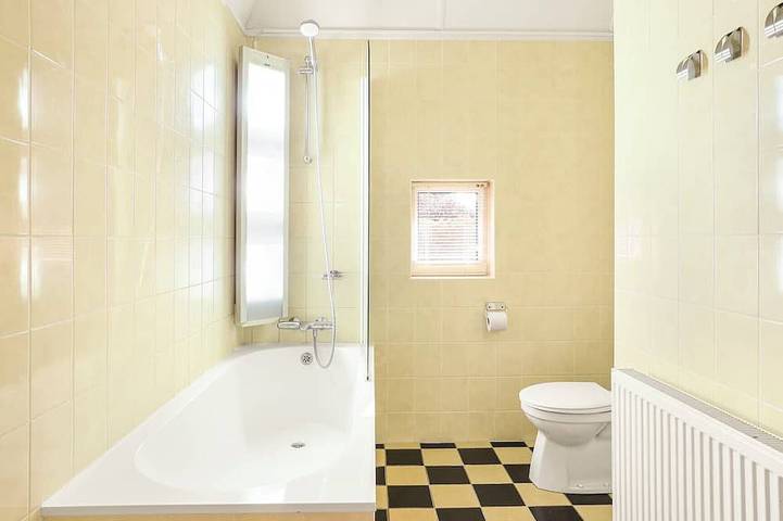 Detached 6-person bungalow in Drenthe