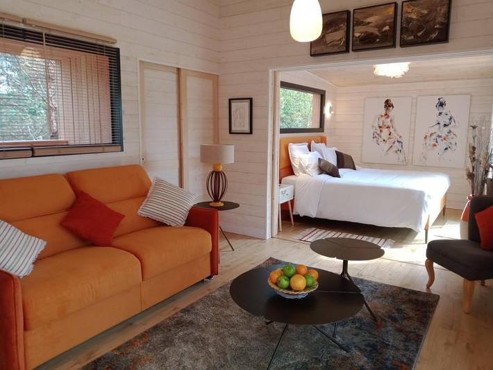 Hôtel pour 2 personnes, avec Terrasse et Jacuzzi ainsi que Jardin et Piscine à Saint-Félix-de-Reillac-et-Mortemart