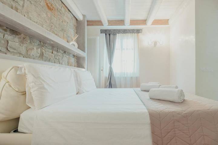 Ferienwohnung für 4 Personen, mit Terrasse und Ausblick in Triest - 2